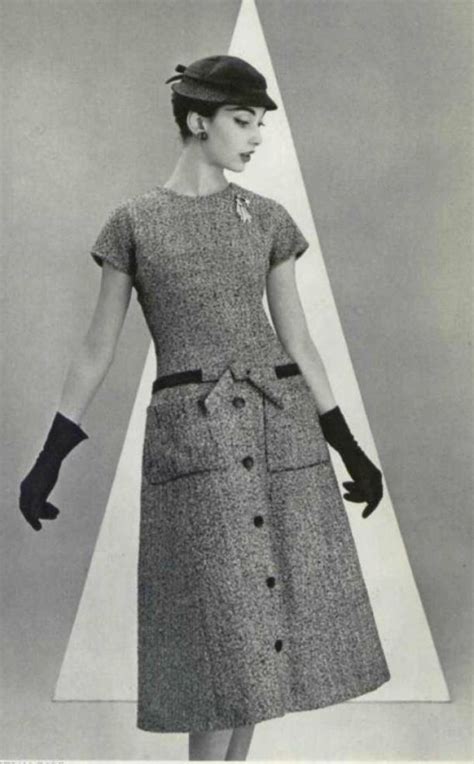 ontwikkeling dior new look 1945-1960|Dior dresses 1950s.